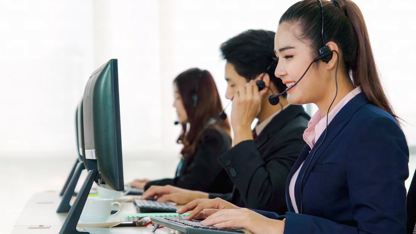 Equipo de atención al cliente B2B de QUIBARCA